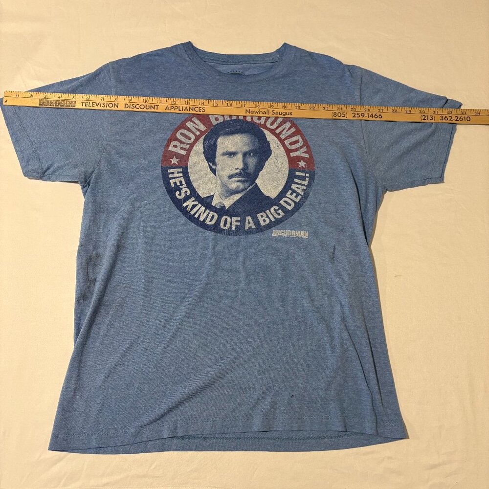 Ron Burgundy Anchorman Shirt Size XL Blue Paramount He’s Kind of a Big Deal Tee